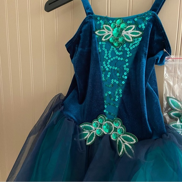 Revolution Halloween Dance Costume Peacock Style Tutu Child Size Med 6-8 - Picture 2 of 7